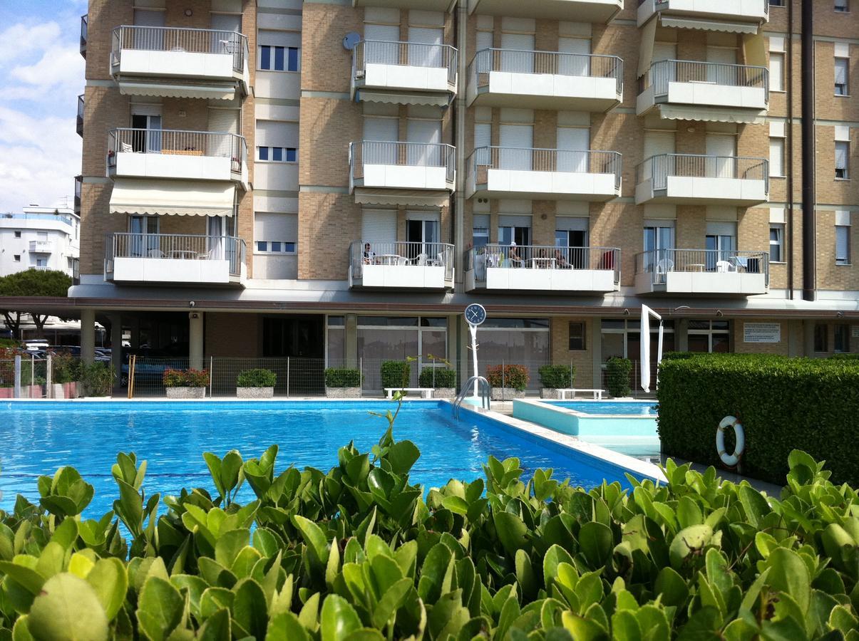 Residence Zeta - Walterigato Apartments Solo Per Famiglie Lido di Jesolo Exterior foto